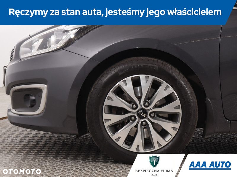 Kia Ceed - 16
