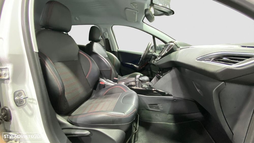 Peugeot 2008 1.2 PureTech GT Line EAT6 - 8