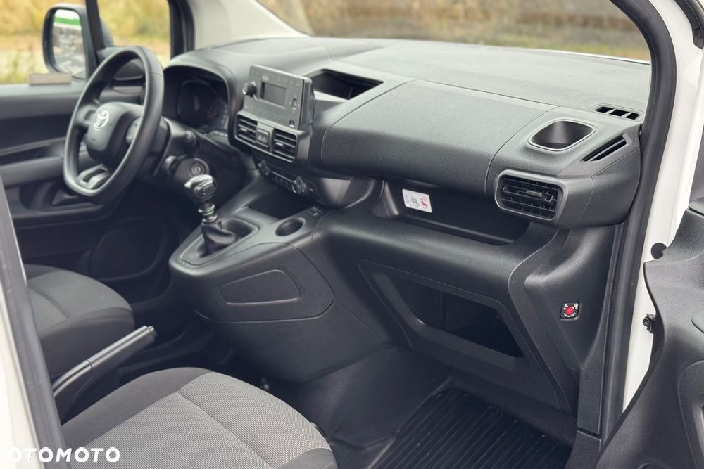 Toyota ProAce Kombi D-4D Medium 2,6t - 29