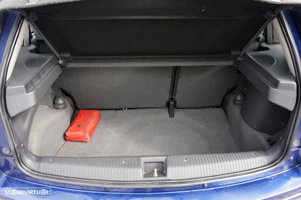 Opel Corsa 1.2 Twinport First - 2