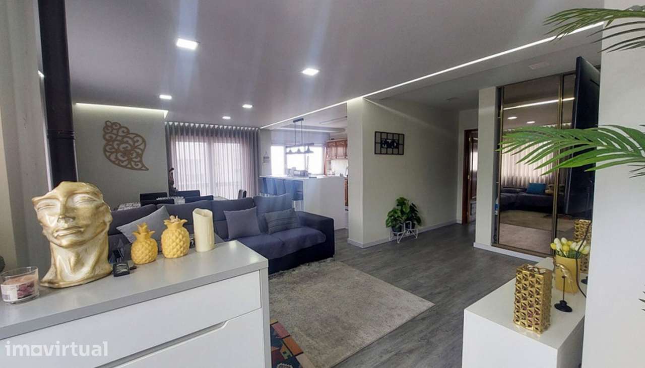 Venda de apartamento T3 c/ terraço privativo, Amorosa, Viana do Caste - Grande imagem: 2/24