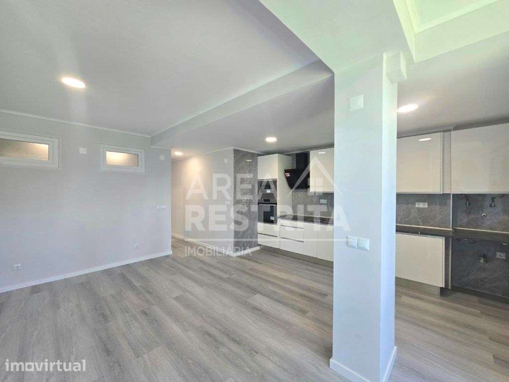 Apartamento T2, Remodelado no centro de Oeiras - Grande imagem: 3/26