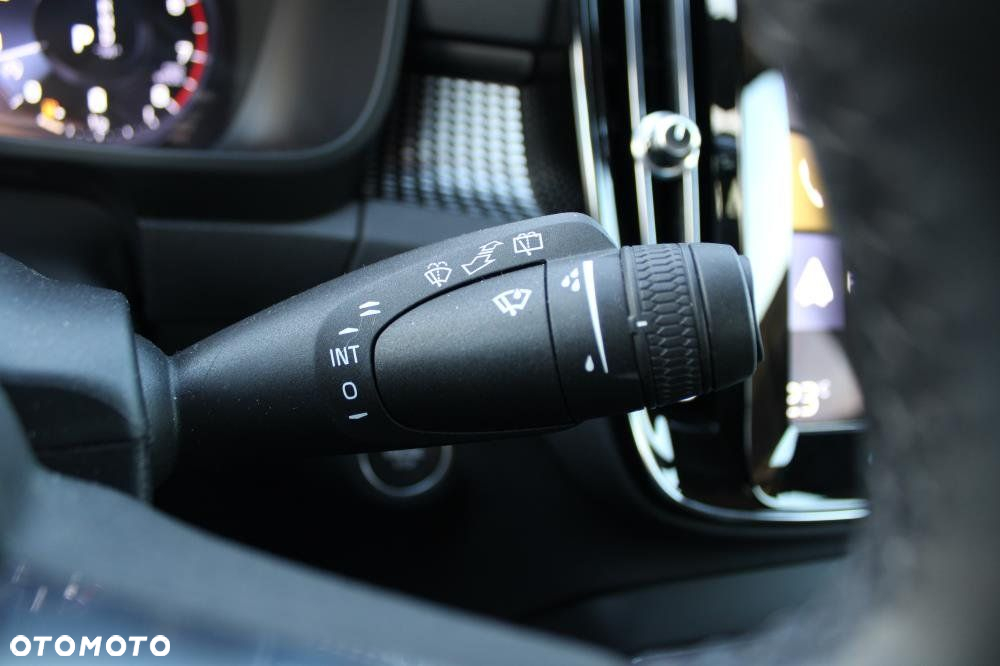 Volvo XC 40 - 24