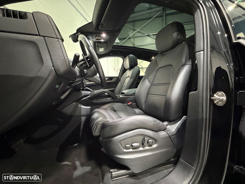 Porsche Cayenne Coupé E-Hybrid - 7
