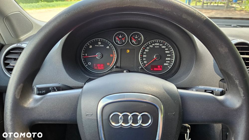 Audi A3 Sportback 2.0 TDI DPF Ambiente - 26