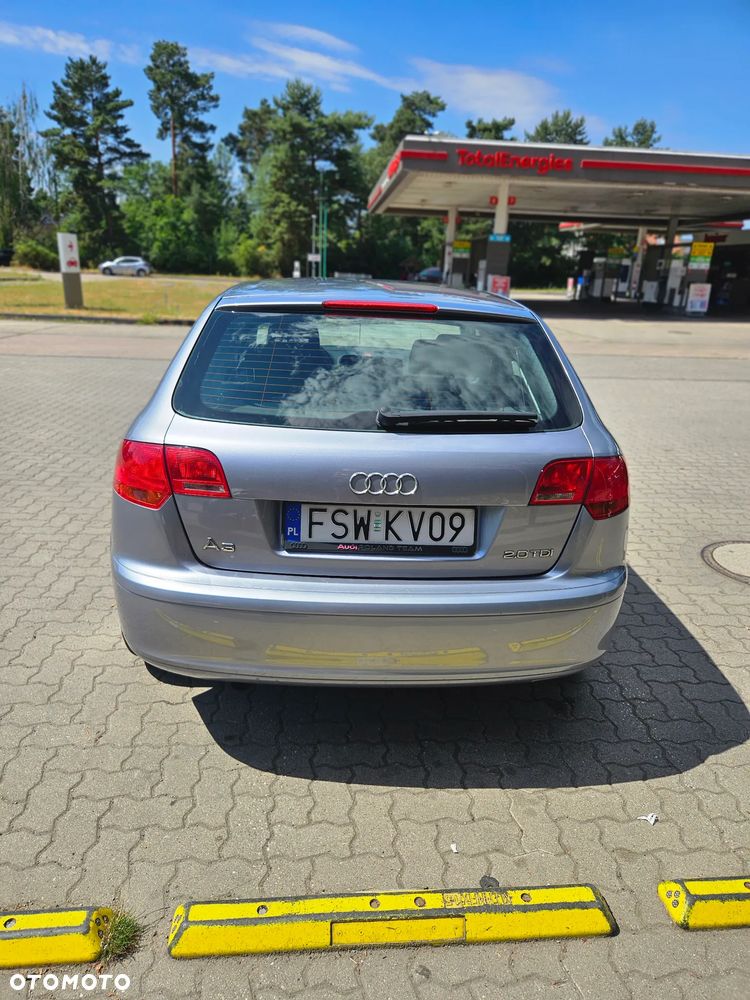 Audi A3 Sportback 1.6 FSI Ambiente - 6