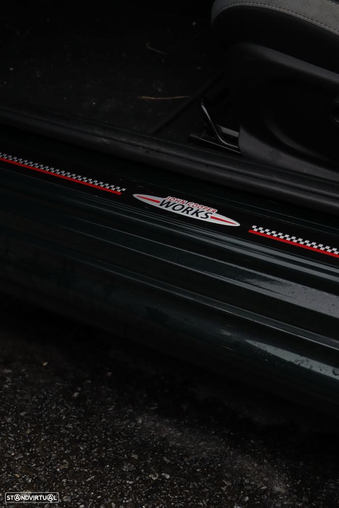 MINI 3 Portas John Cooper Works Plus Auto Desportiva - 14