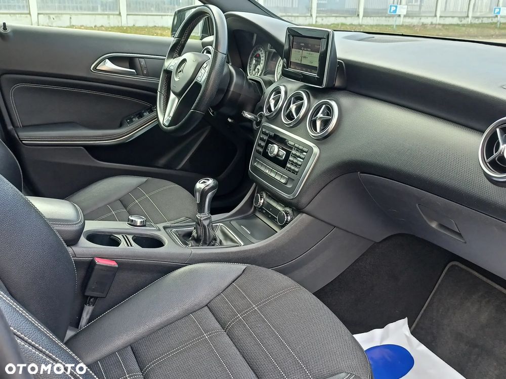 Mercedes-Benz Klasa A 180 (BlueEFFICIENCY) AMG Sport - 13