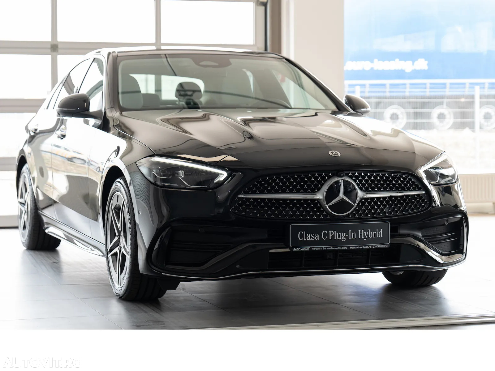 Mercedes-Benz C 300 e 4Matic 9G-TRONIC AMG Line - 5
