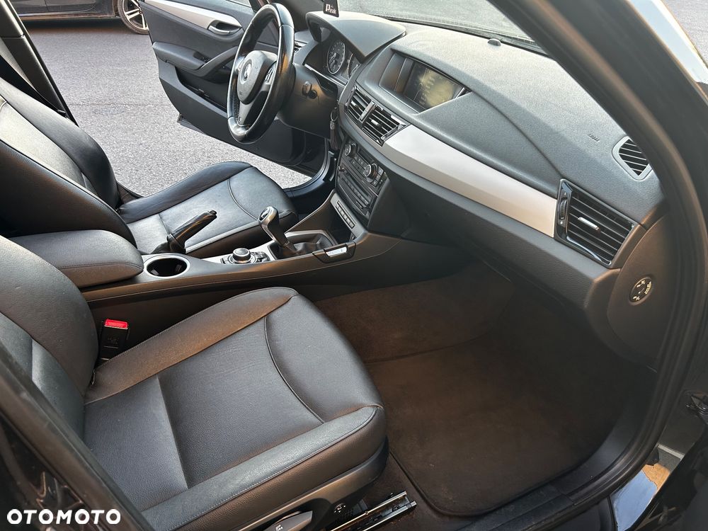 BMW X1 xDrive20d - 16