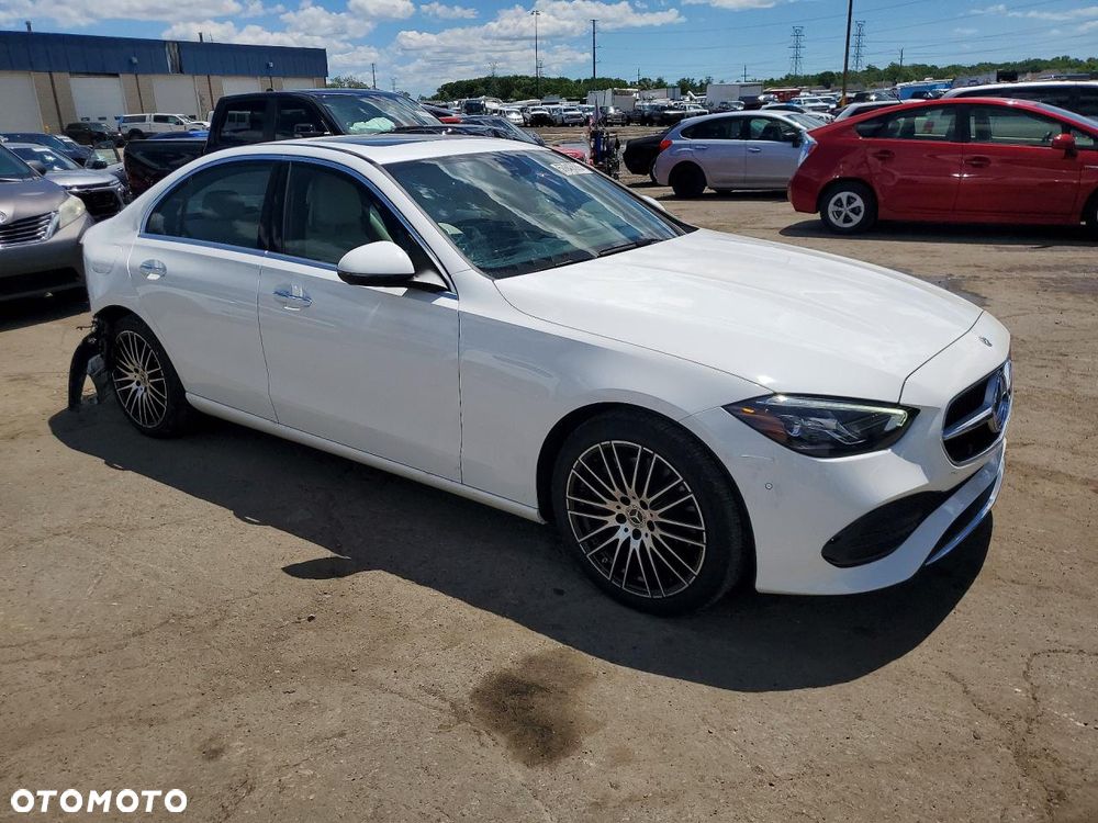 Mercedes-Benz Klasa C 300 4Matic 9G-TRONIC - 5