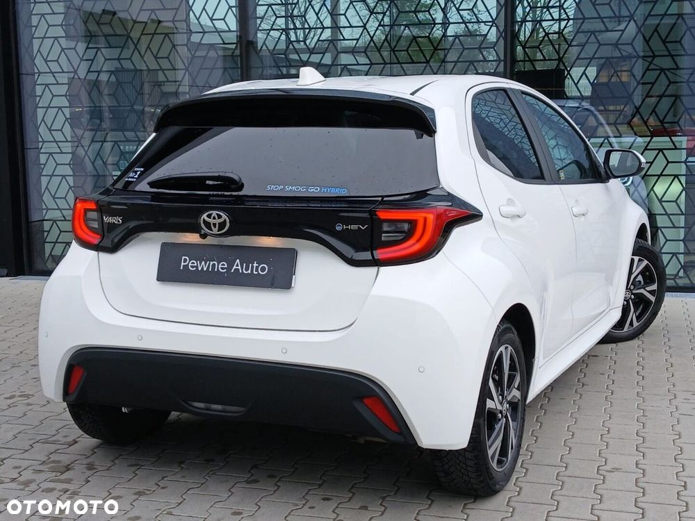 Toyota Yaris Hybrid 1.5 Style - 12