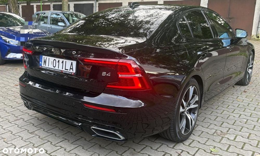 Volvo S60 B4 B R-Design - 9