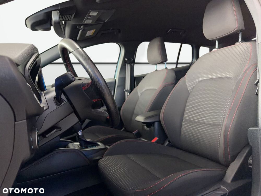 Ford Focus - 32