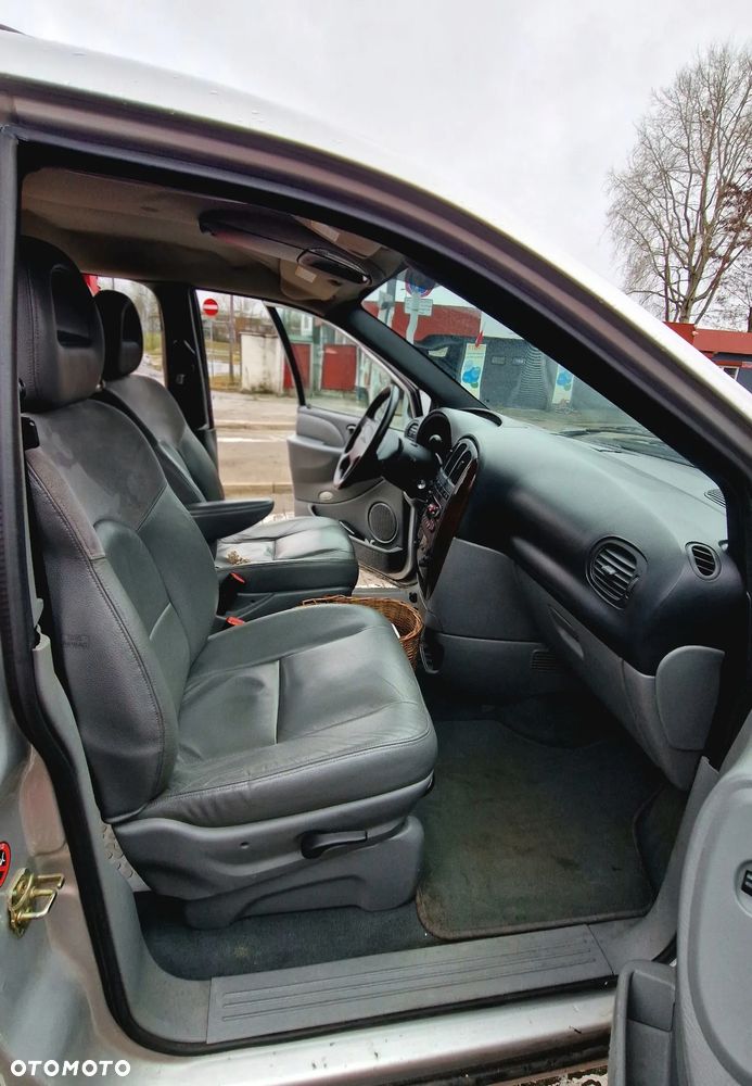 Chrysler Voyager - 13