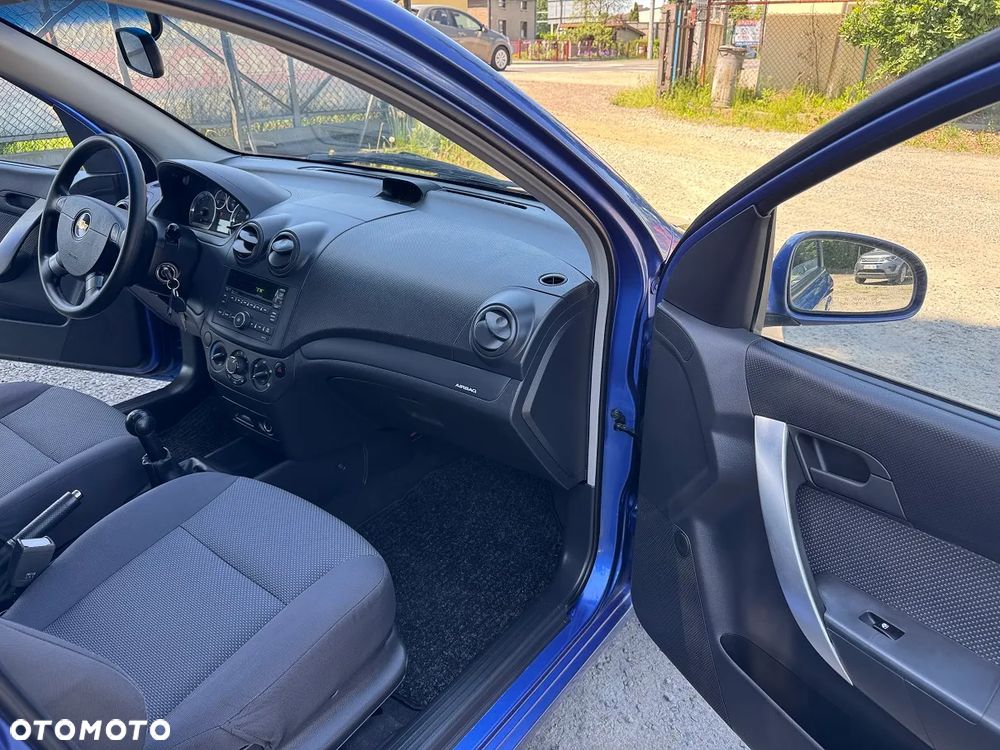 Chevrolet Aveo - 27