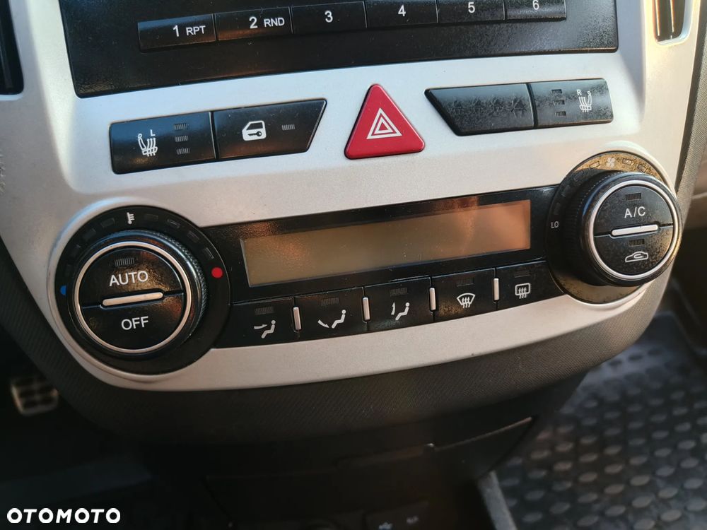 Kia Ceed Cee'd 2.0 crdi Optimum + - 27