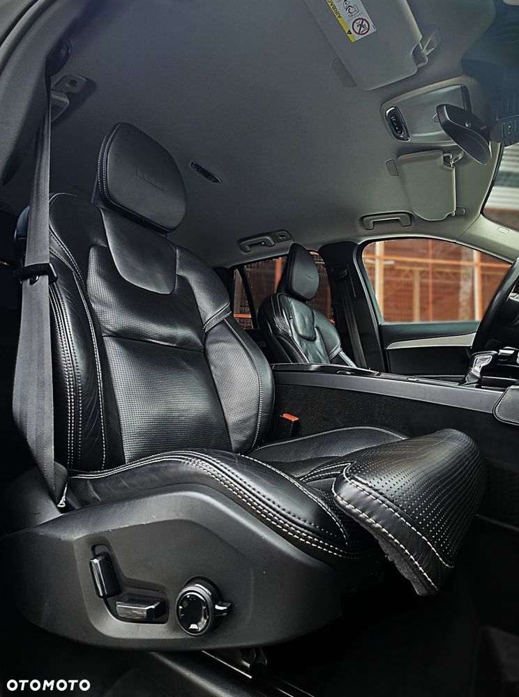 Volvo XC 90 D5 AWD Inscription - 35