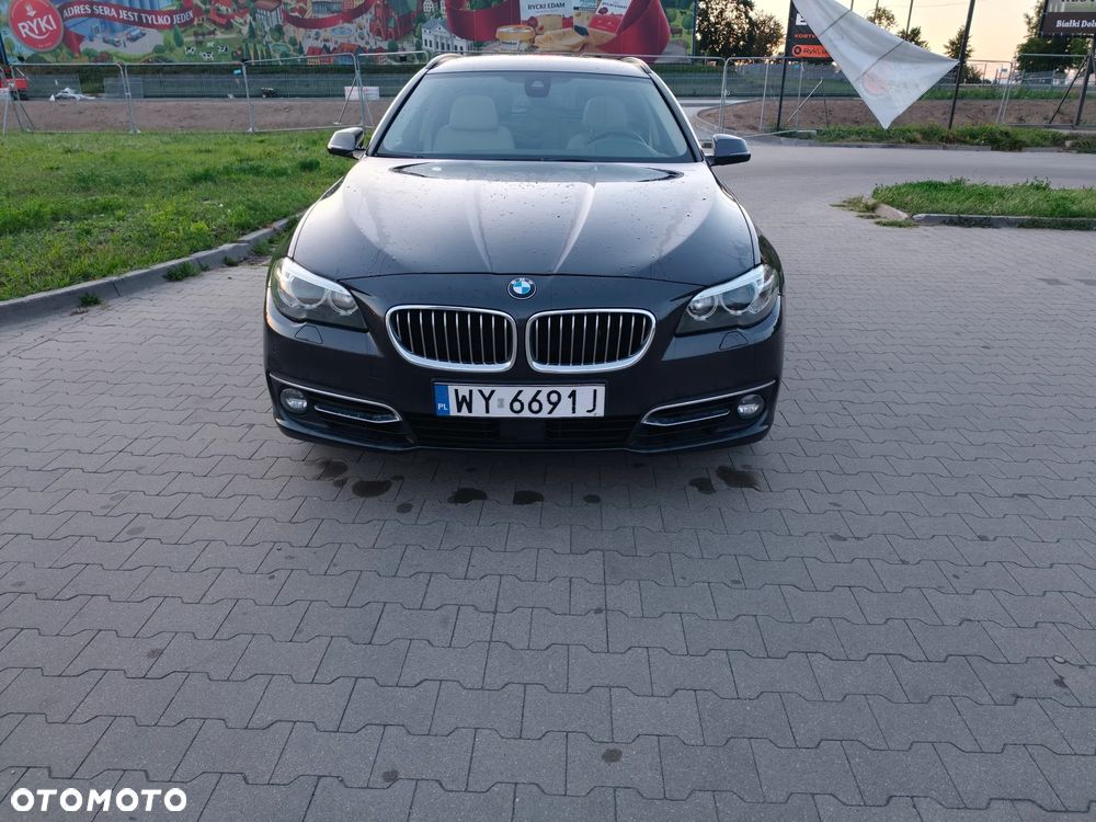 BMW Seria 5 525d xDrive Luxury Line - 7