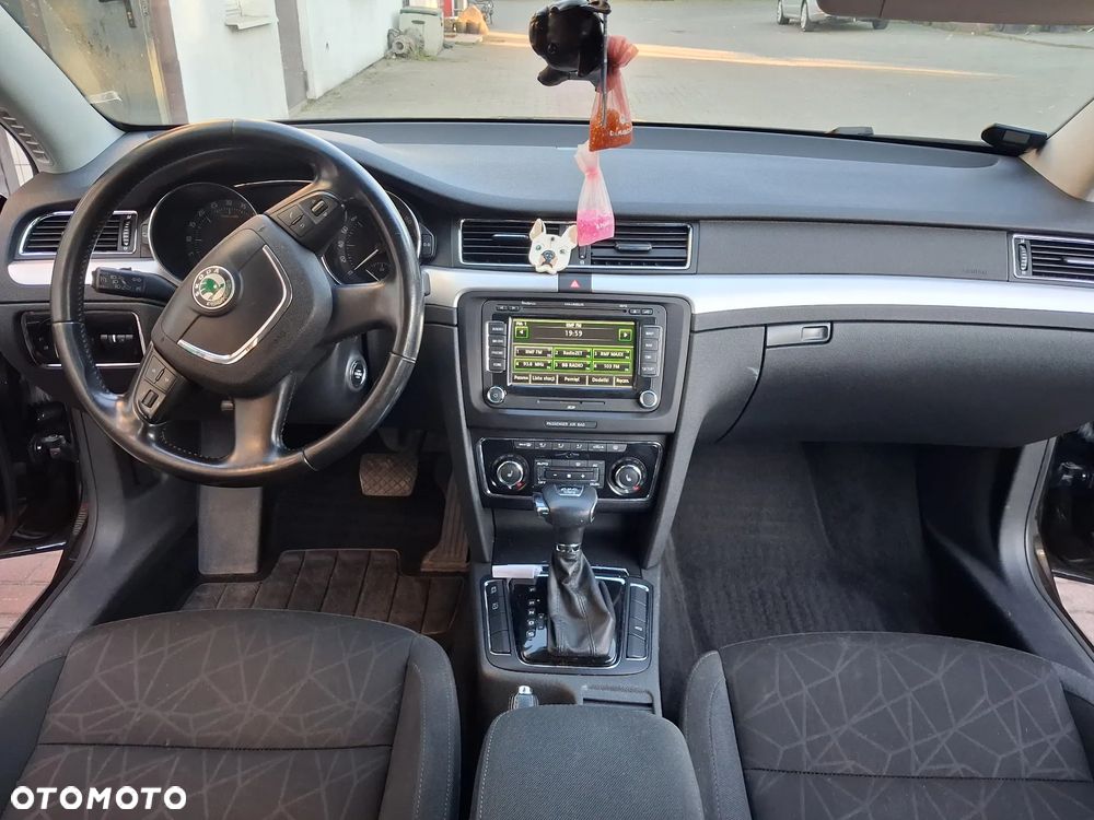Skoda Superb 2.0 TDI 4x4 DSG FAMILY - 7