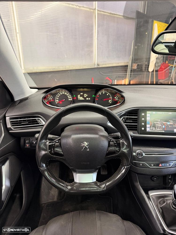 Peugeot 308 SW BlueHDi 120 Stop & Start Nível 2 Business-Line - 10