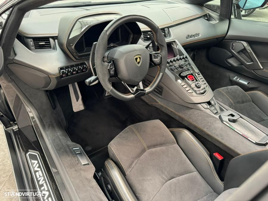 Lamborghini Aventador S - 13