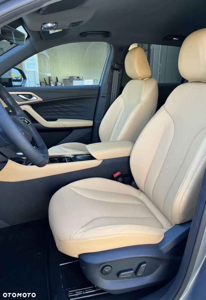 MG HS Hybrid+ - 17