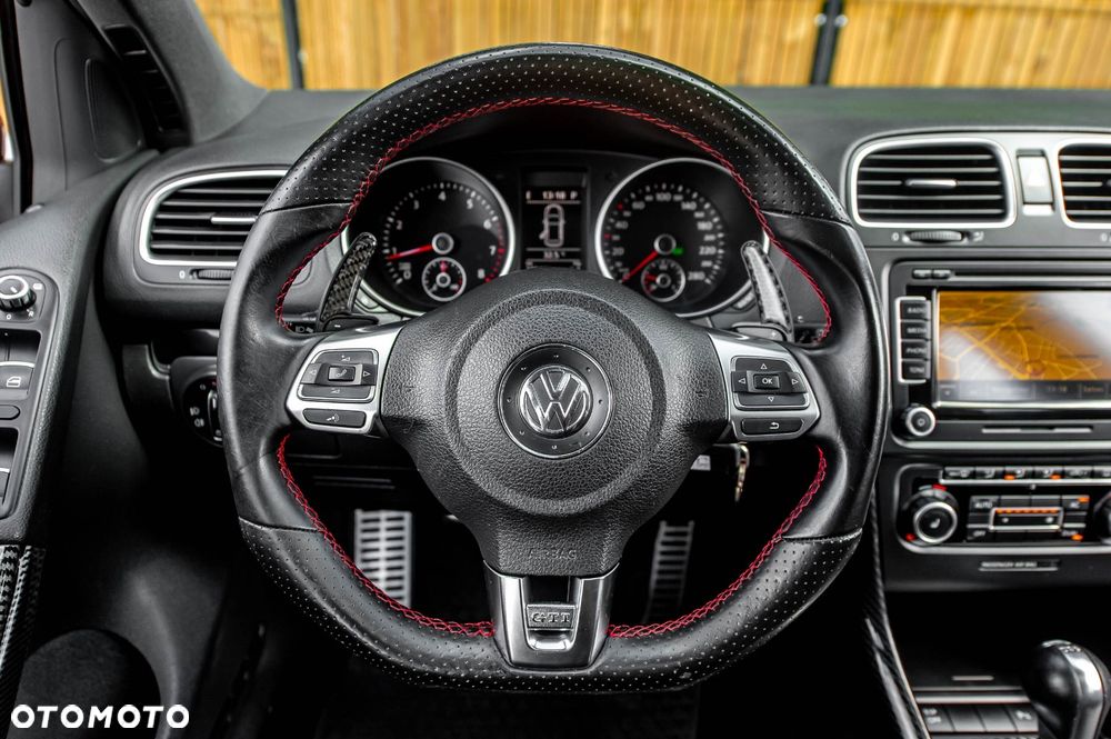 Volkswagen Golf 2.0 GTI DSG Edition 35 - 26