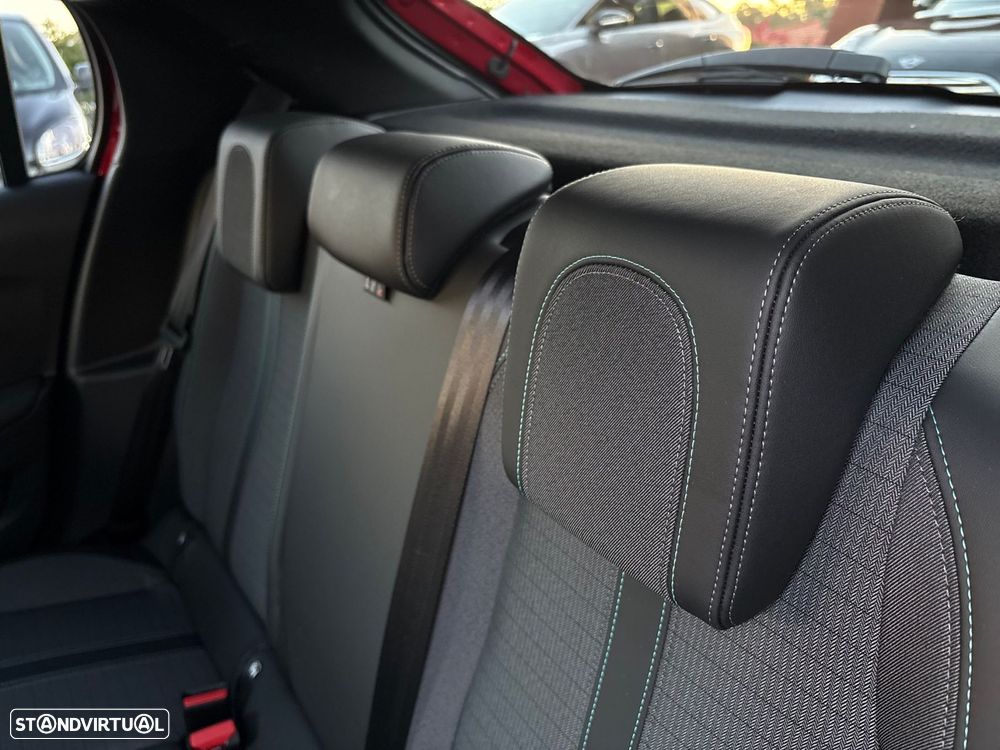 Peugeot e-208 50 kWh Allure Pack - 32