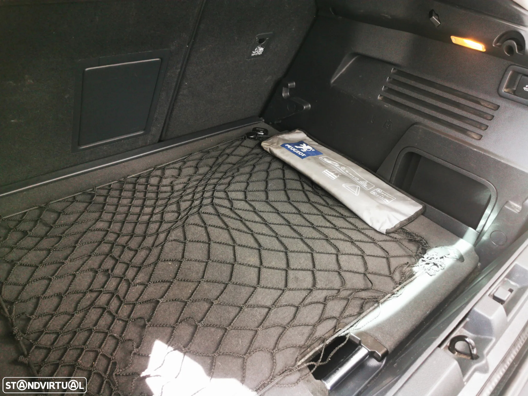 Peugeot 3008 1.6 HDi Sport - 32