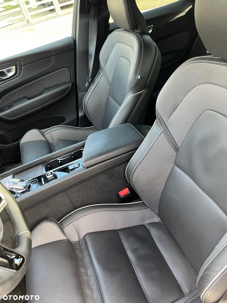 Volvo XC 60 2025