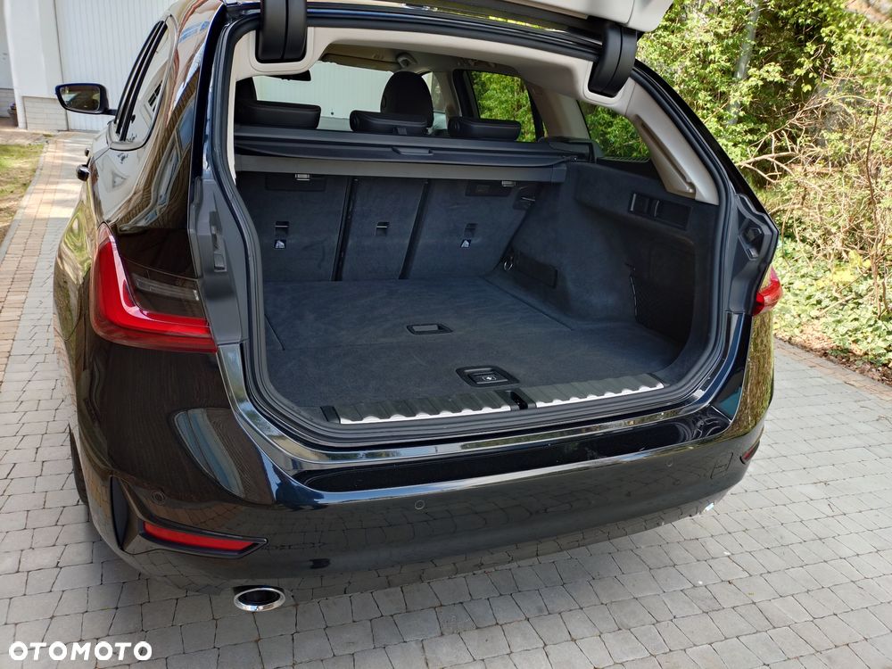 BMW Seria 3 320d - 10