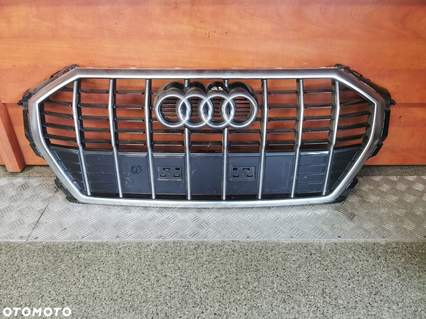 GRILL ATRAPA PRZÓD AUDI Q3 83A II 83A853651C - 1