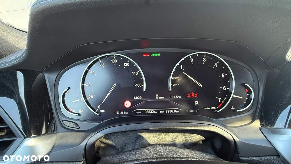 BMW Seria 3 330i xDrive M Sport - 15