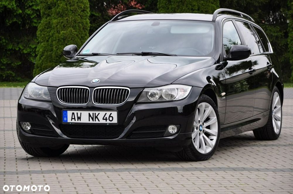 BMW Seria 3 325i Edition Exclusive - 1