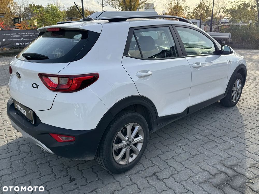 Kia Stonic 1.2 L - 3