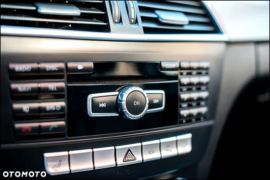 Mercedes-Benz Klasa C - 25