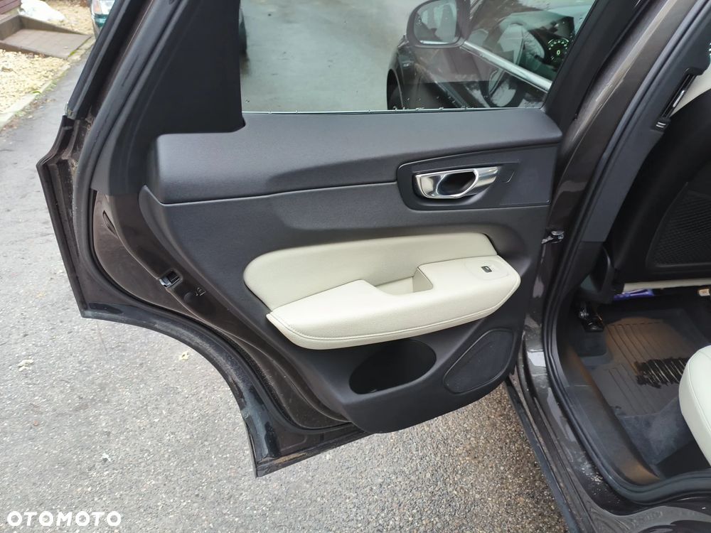 Volvo XC 60 D4 Geartronic Inscription - 13