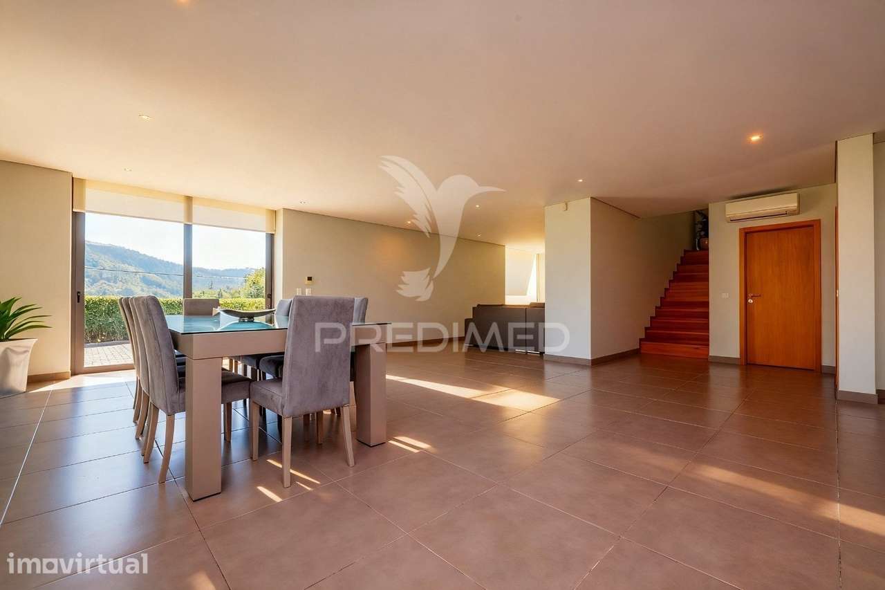Moradia Individual T5 com 5 Suítes, Piscina e Vistas Desafogadas |... - Grande imagem: 5/33