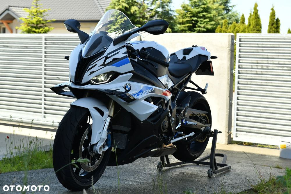 BMW S - 2