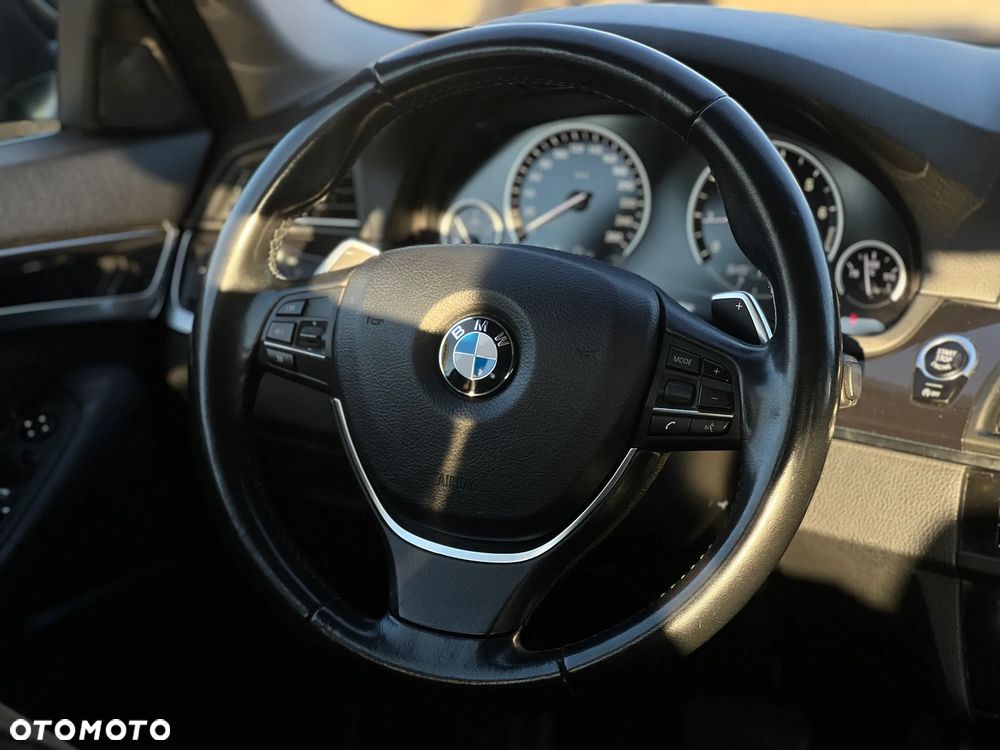 BMW Seria 5 - 24