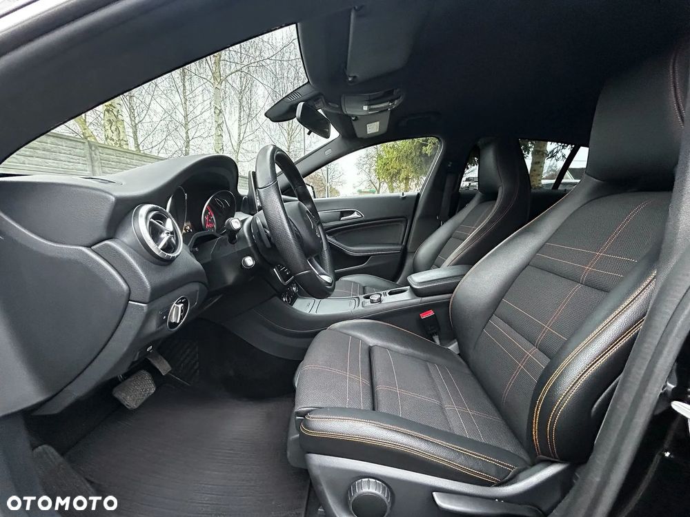 Mercedes-Benz CLA 220 (CDI) d 4Matic 7G-DCT Urban - 10