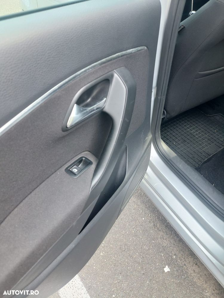 Volkswagen Polo - 12