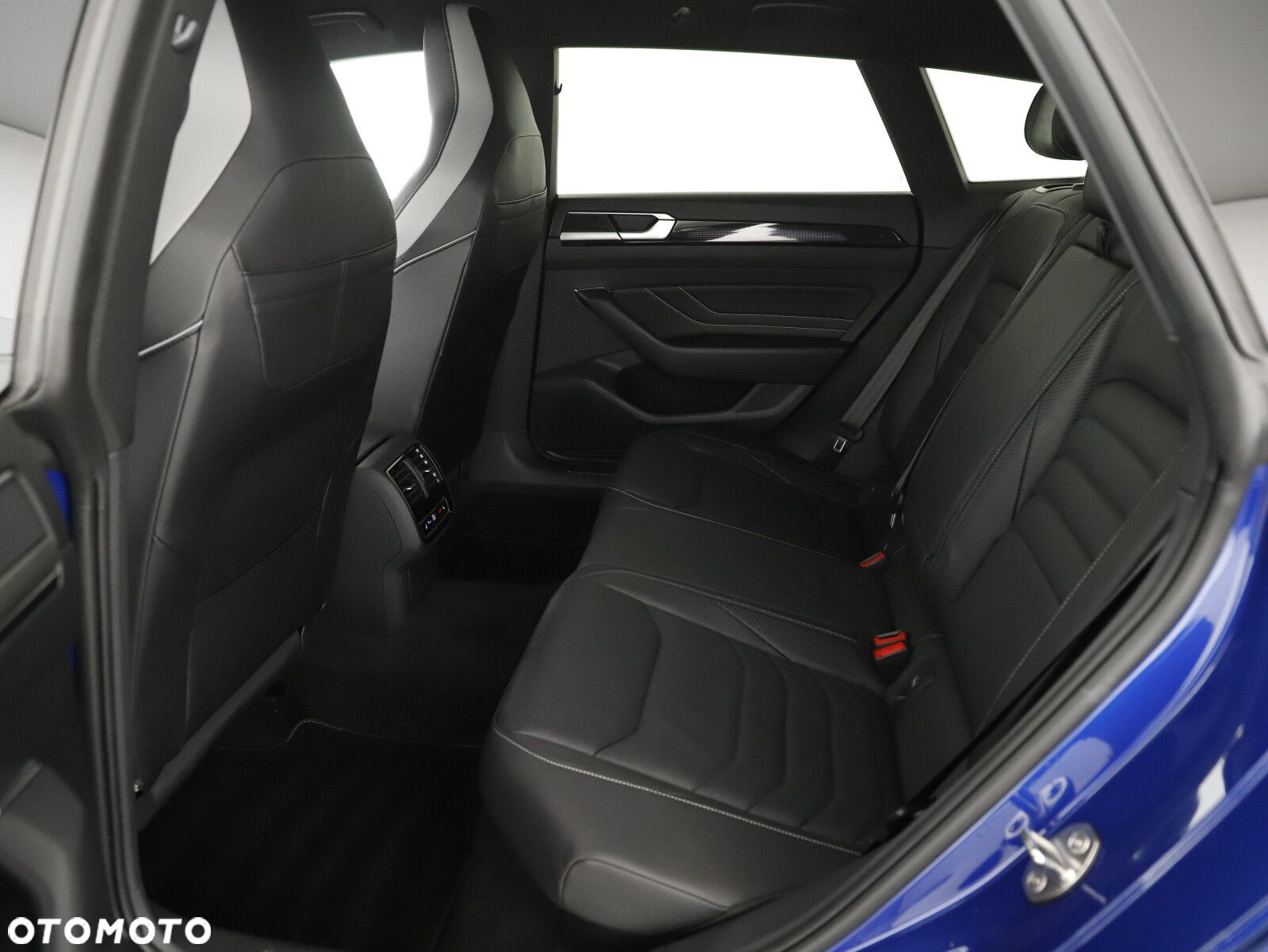 Volkswagen Arteon 2.0 TSI R-Line DSG - 14