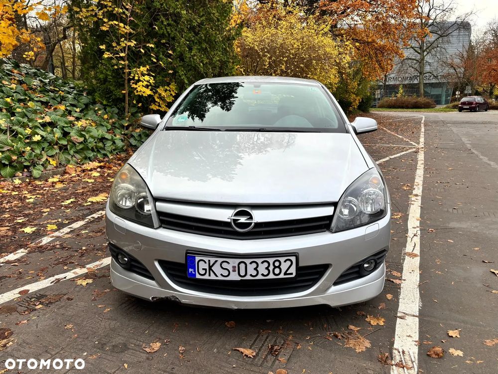 Opel Astra GTC 1.6 - 2