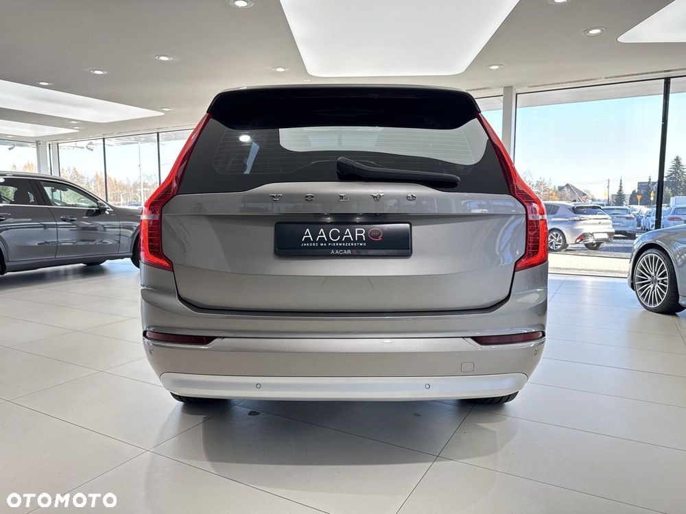 Volvo XC 90 - 4