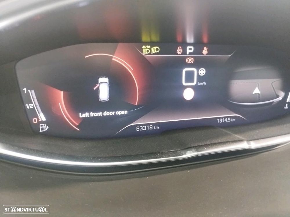 Peugeot 3008 1.5 BlueHDi GT EAT8 - 6