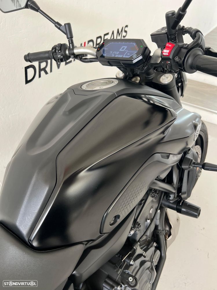 Yamaha MT-07 - 16