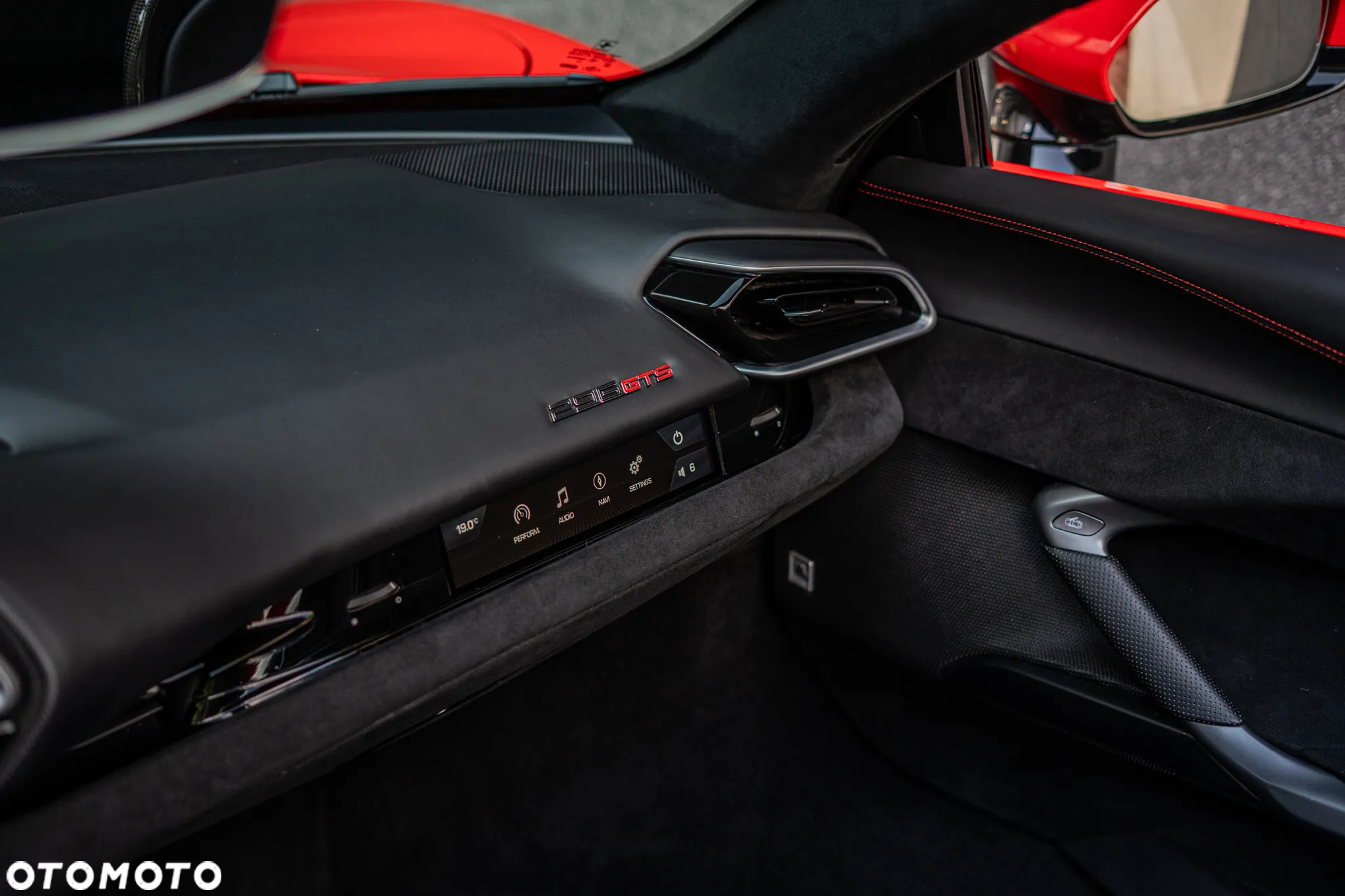 Ferrari 296 GTS - 20