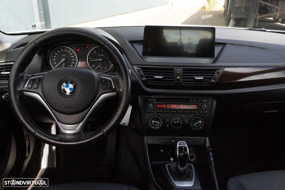 BMW X1 18 d sDrive Auto xLine - 12